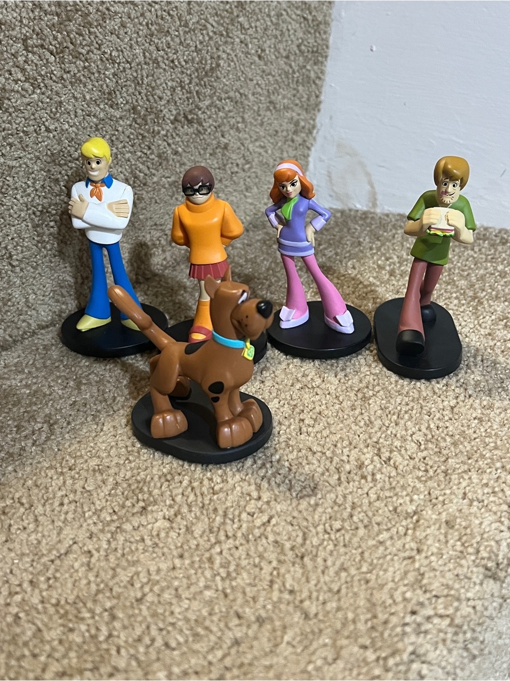 Scooby-Doo Character Figure Set - Brown Scooby with Friends